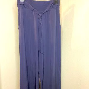LuluLemon parachute pants.